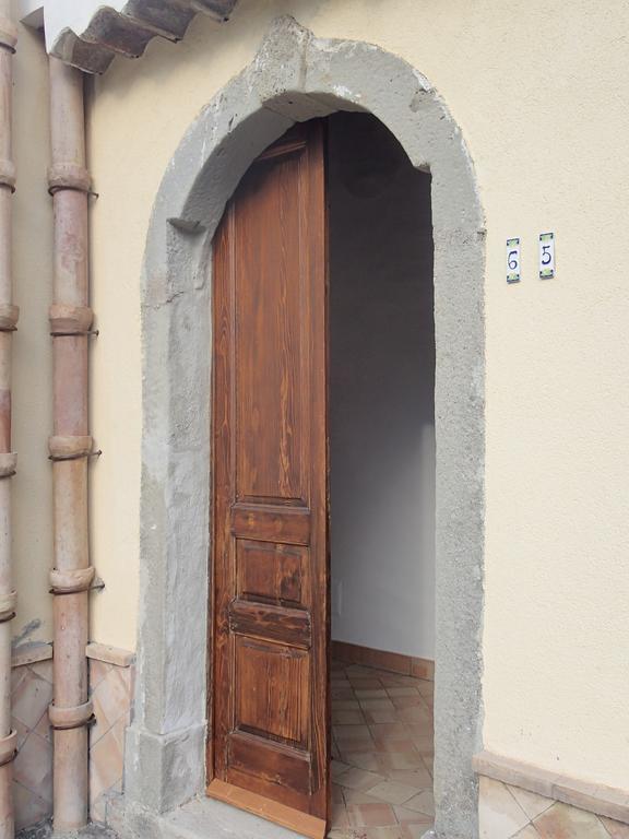 Patitiri Guest House Санта Тереза ди Рива Екстериор снимка