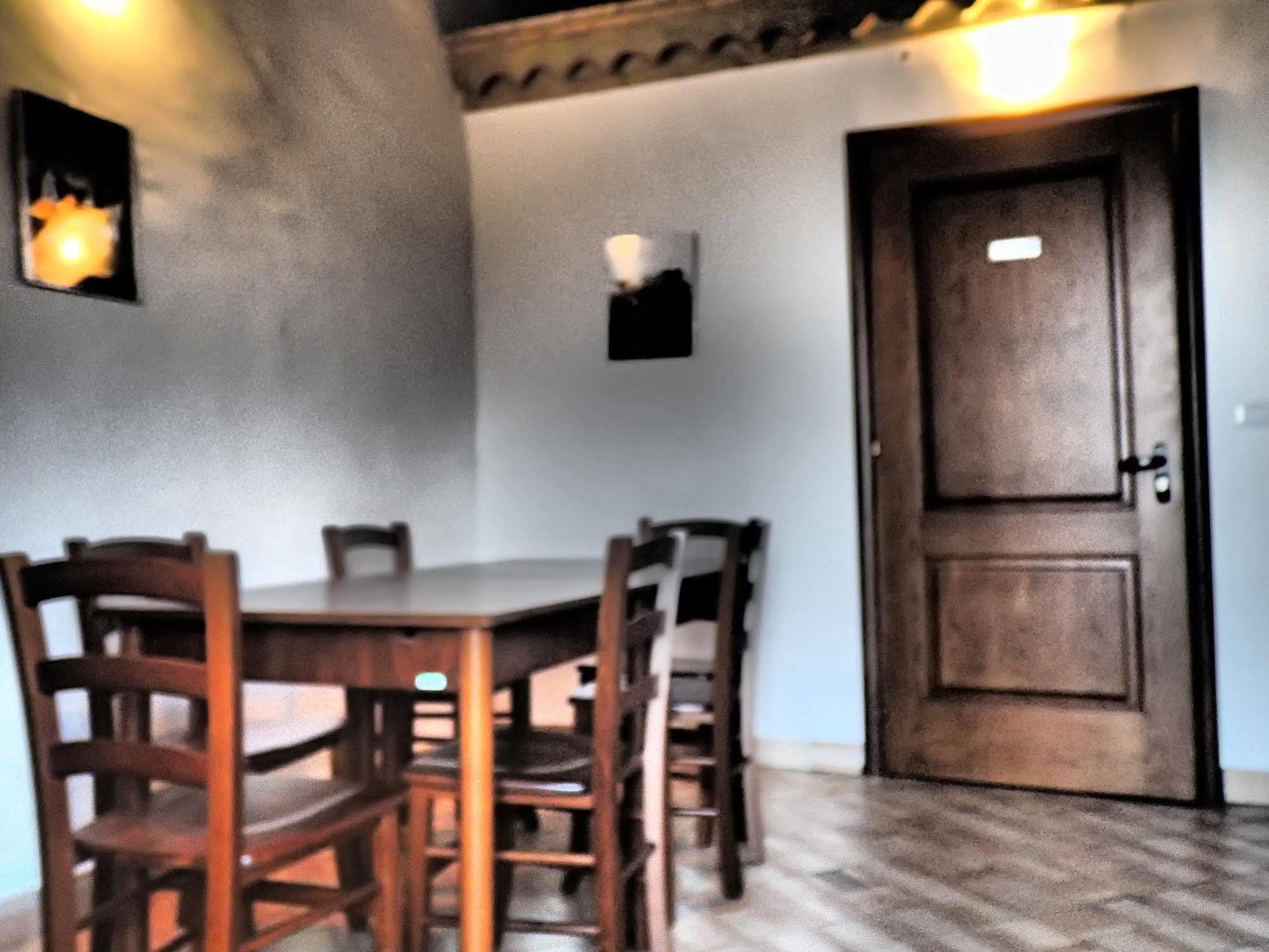 Patitiri Guest House Санта Тереза ди Рива Екстериор снимка